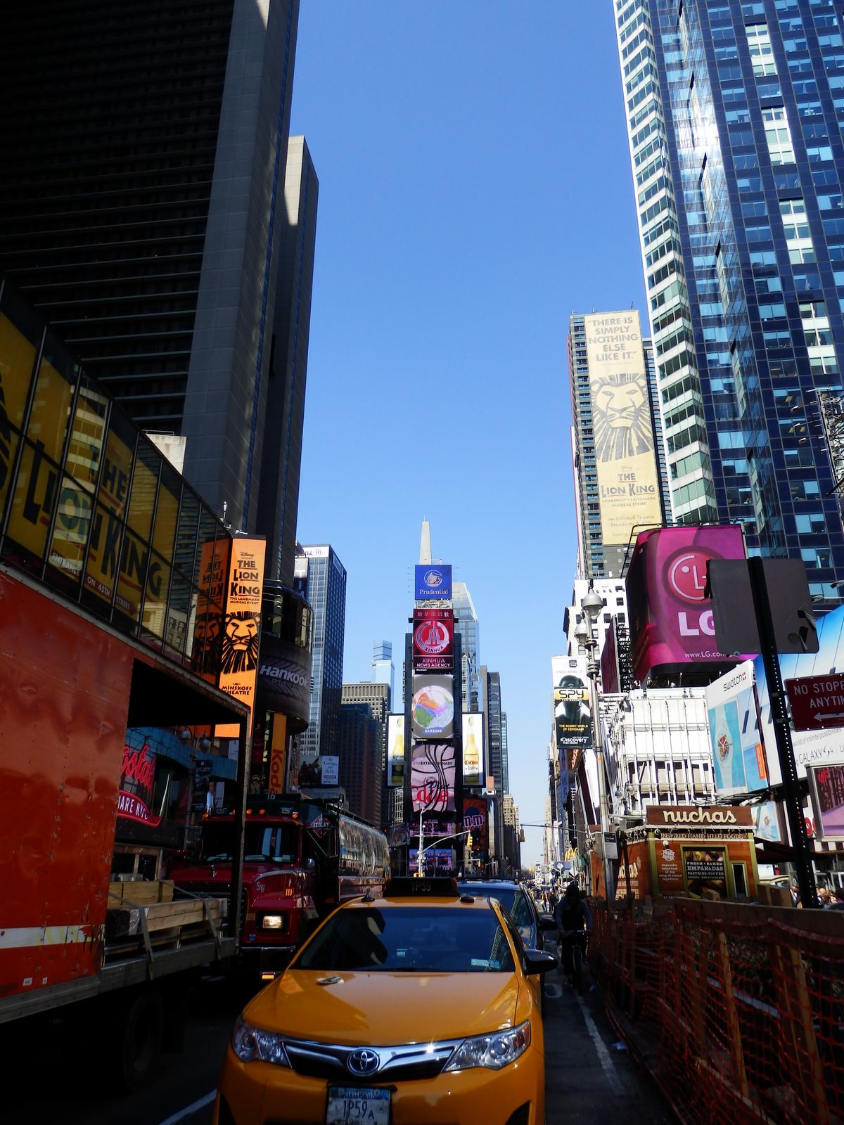 Timessquare Street Crossing