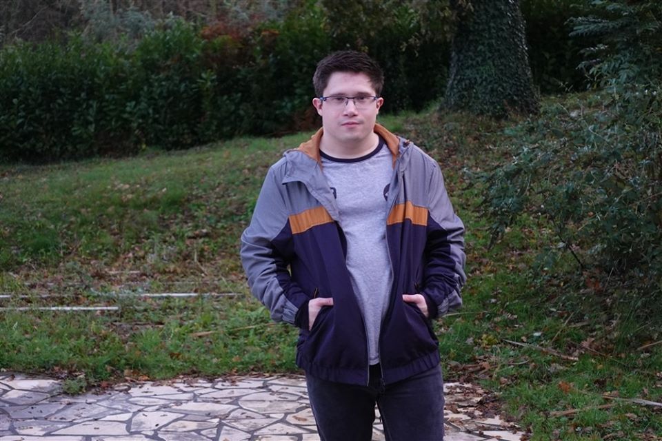 alystair portrait un.jpg