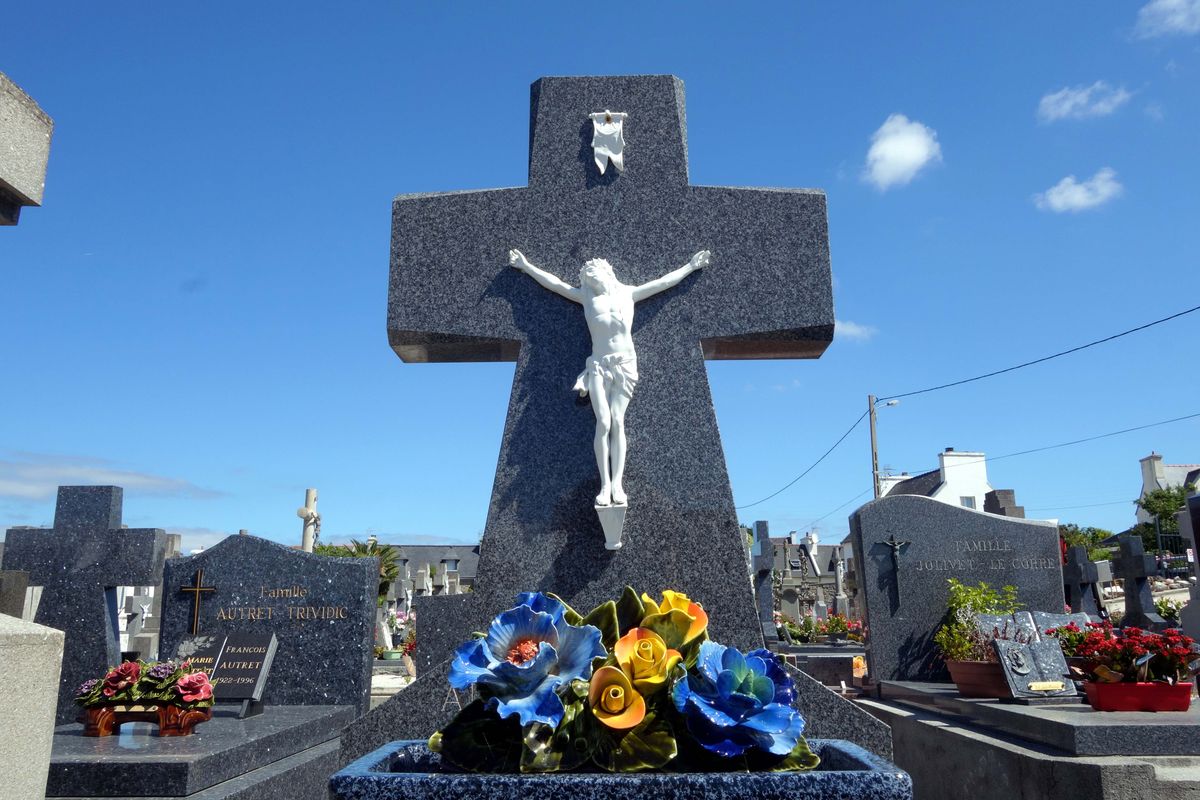 Bunte Tonblumen farbig glasiert